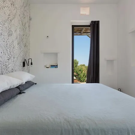 Casale Con Cipresso *